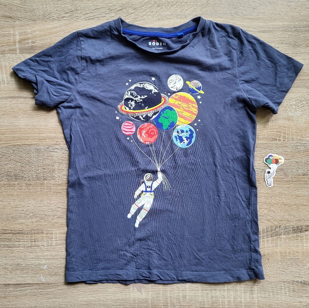 Mini Boden Glow In The Dark Astronaut Tee - Picture 16 of 16